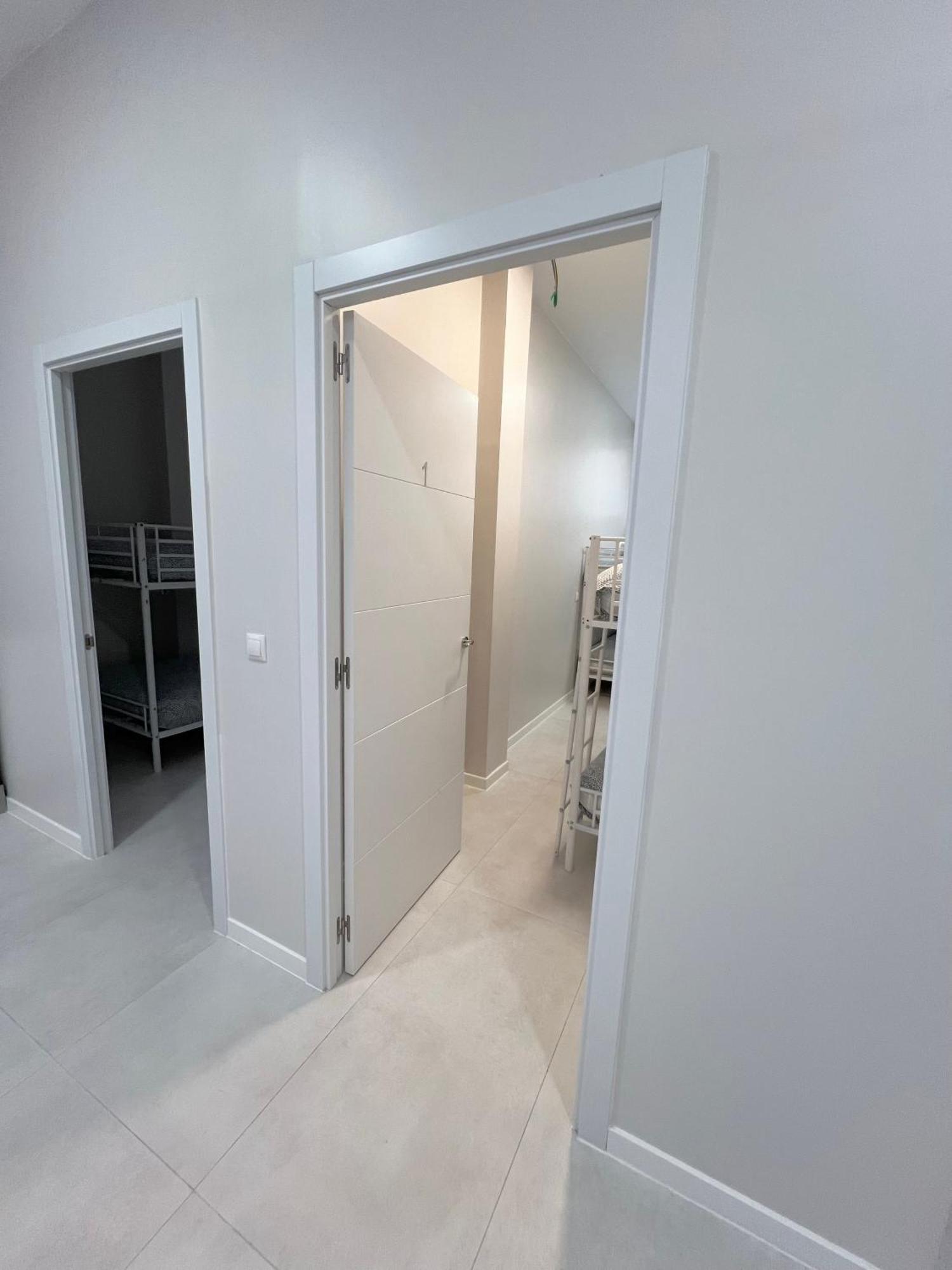 מדריד Hostel Oasis מראה חיצוני תמונה