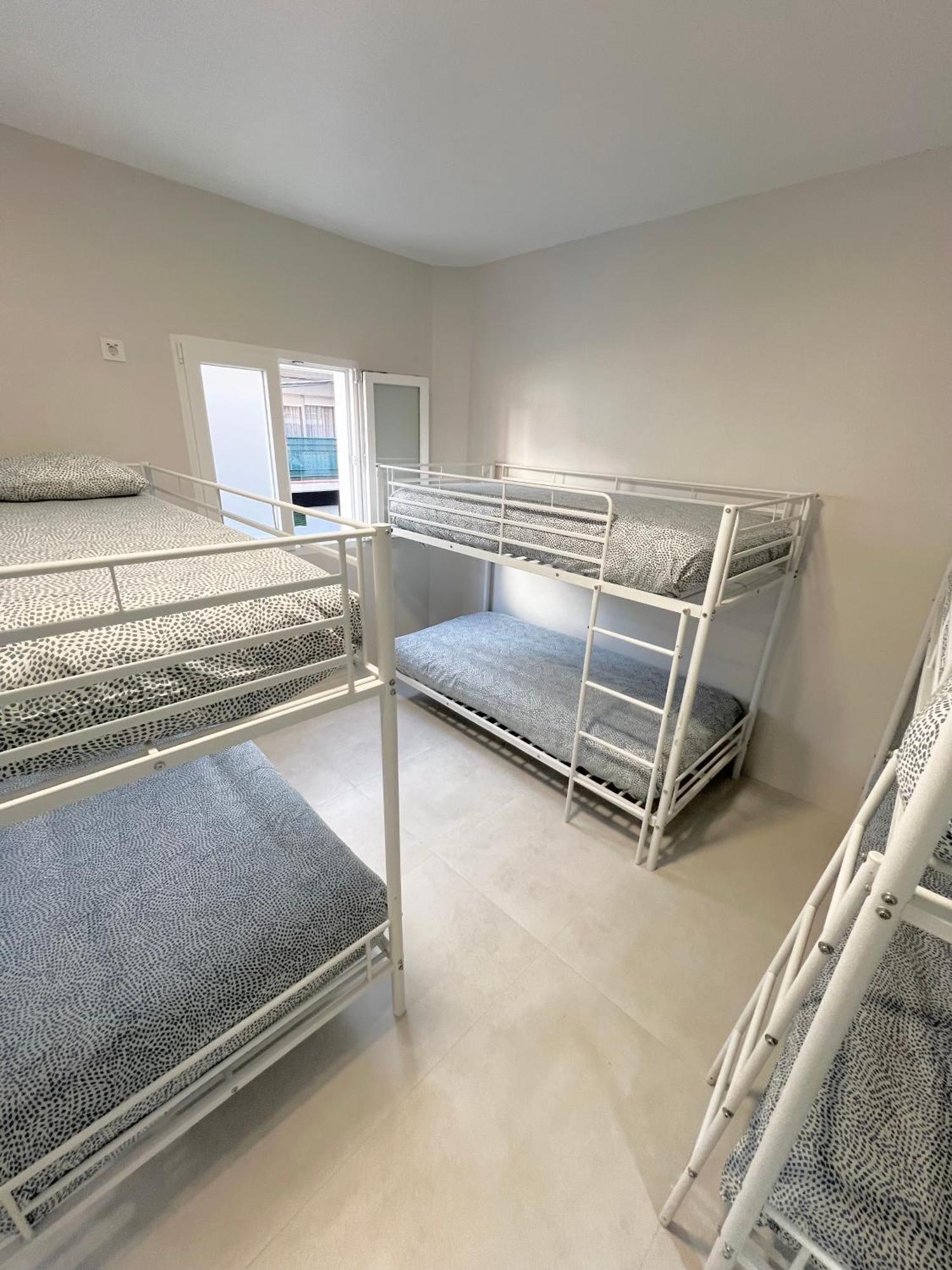מדריד Hostel Oasis מראה חיצוני תמונה